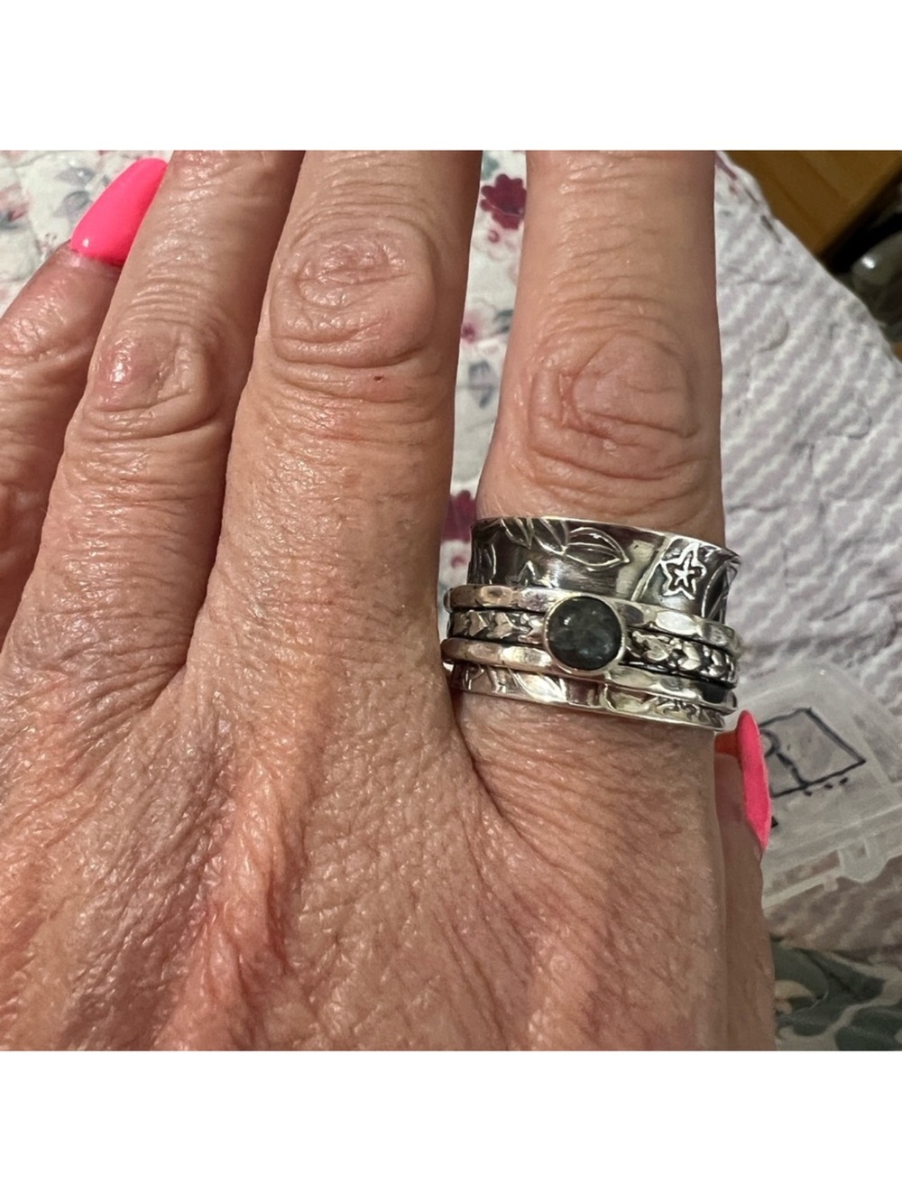 Sterling Silver Spinner Ring. Size 9